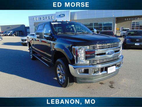 Used 2019 Ford F250 Lariat w/ Chrome Package image 4