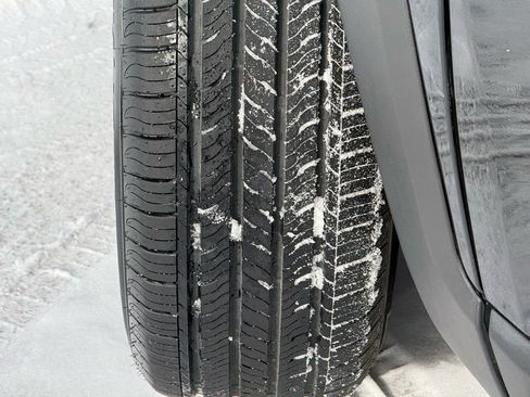 Used 2017 Jeep Renegade Sport w/ Power & Air Group image 28