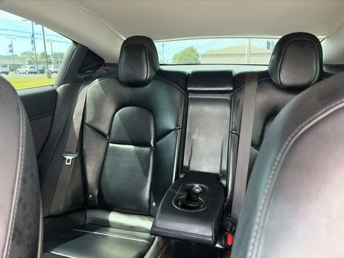 Used 2018 Tesla Model 3 Long Range RWD image 23