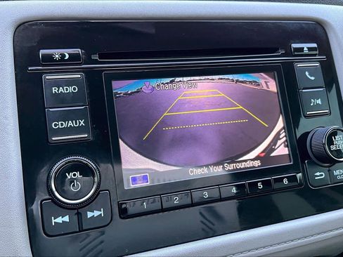 Used 2017 Honda HR-V LX image 24