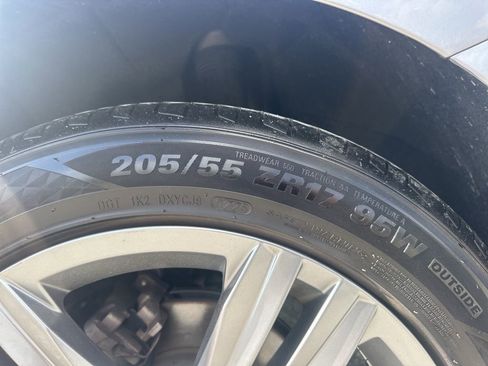 Used 2024 Volkswagen Jetta SE image 28