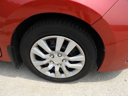 Used 2019 Toyota Corolla L FWD image 11