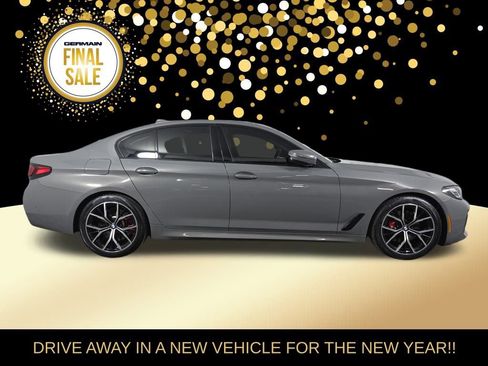 Used 2022 BMW 530i xDrive w/ M Sport Package image 5