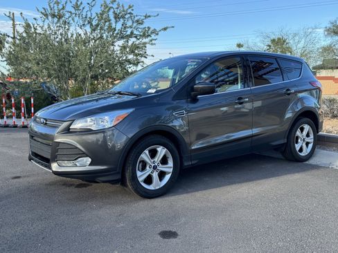 Used 2015 Ford Escape SE image 7