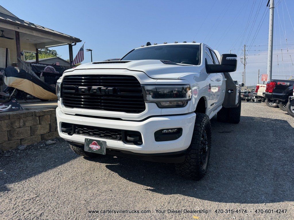 Used 2024 RAM 3500 Laramie w/ Night Edition AWD/4WD image 3