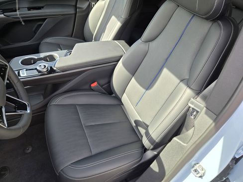 New 2026 Cadillac Lyriq Sport AWD/4WD image 9