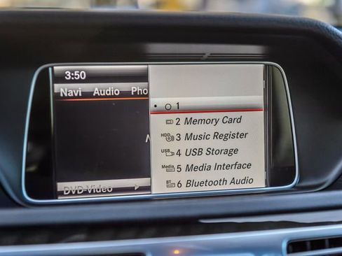 Used 2015 Mercedes-Benz E 350 Sedan image 23