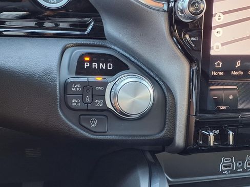 Used 2025 RAM 1500 Laramie w/ Night Edition AWD/4WD image 18