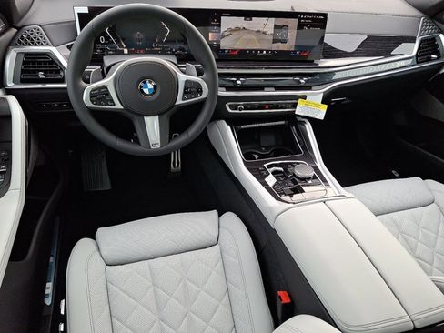 New 2026 BMW X6 xDrive40i image 10