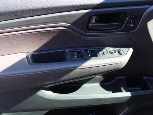 Used 2021 Honda Odyssey EX-L image 11