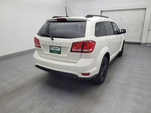 Used 2019 Dodge Journey SE w/ Premium Group FWD image 7