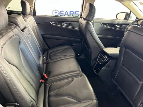 Used 2023 Lincoln Nautilus AWD w/ Premium Package image 21