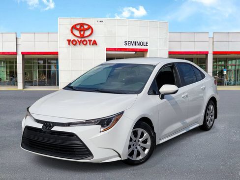 Used 2024 Toyota Corolla LE FWD image 1