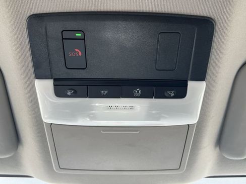 Used 2025 Nissan Sentra SV FWD image 29