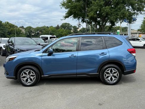 Used 2023 Subaru Forester Premium AWD/4WD image 11