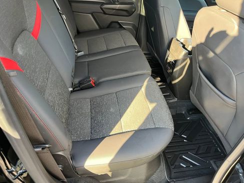 Certified 2024 Chevrolet Colorado Z71 w/ Z71 Convenience Package 2 image 18