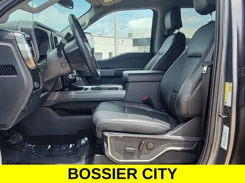 Used 2023 Ford F250 Lariat w/ Sport Appearance Package AWD/4WD image 19