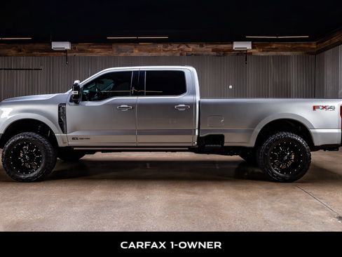 Used 2024 Ford F350 Platinum w/ FX4 Off-Road Package AWD/4WD image 5