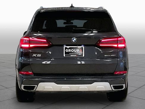 Used 2022 BMW X5 sDrive40i w/ Premium Package RWD image 4