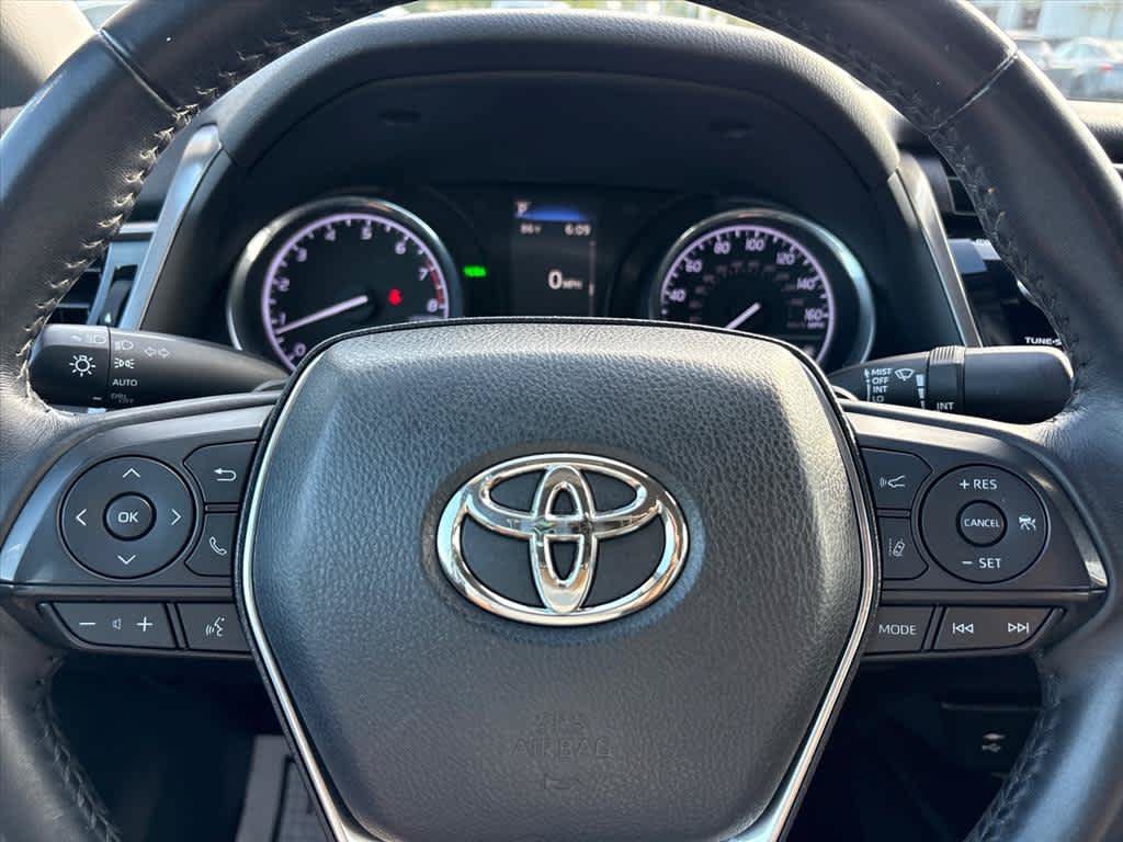 Used 2019 Toyota Camry SE w/ Convenience Package FWD image 15