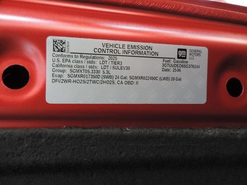 Used 2025 GMC Sierra 1500 SLT w/ SLT Premium Plus Package image 23