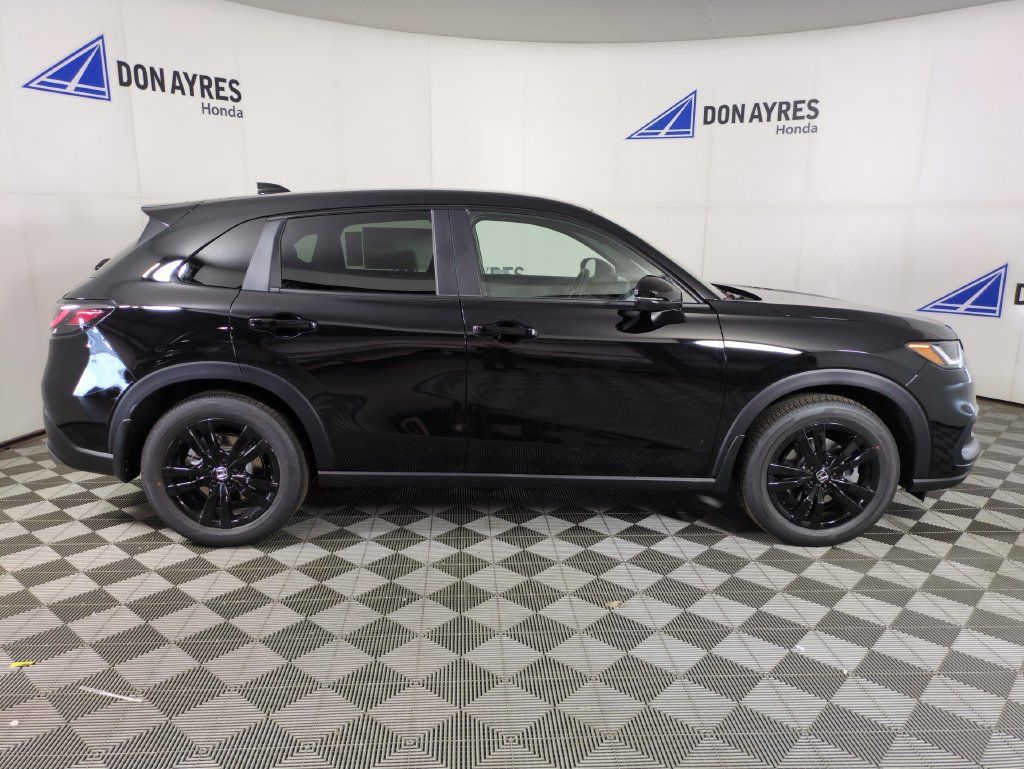 New 2027 Honda HR-V Sport image 6