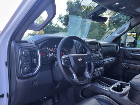 Certified 2020 Chevrolet Silverado 1500 LTZ AWD/4WD image 34
