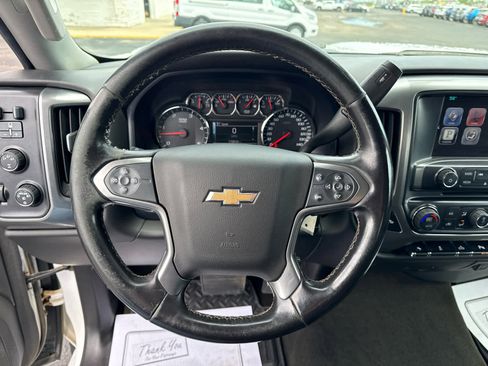 Used 2015 Chevrolet Silverado 2500 LT w/ LT Convenience Package AWD/4WD image 9