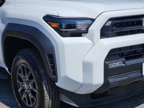 Certified 2025 Toyota 4Runner SR5 AWD/4WD image 7