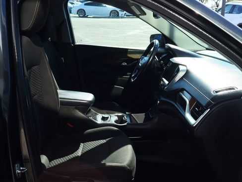 Used 2018 GMC Terrain SLE w/ Driver Convenience Package image 30