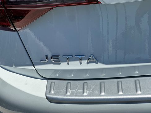 Used 2024 Volkswagen Jetta S FWD image 25