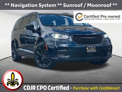 Used 2024 Chrysler Pacifica Limited w/ S Appearance Package