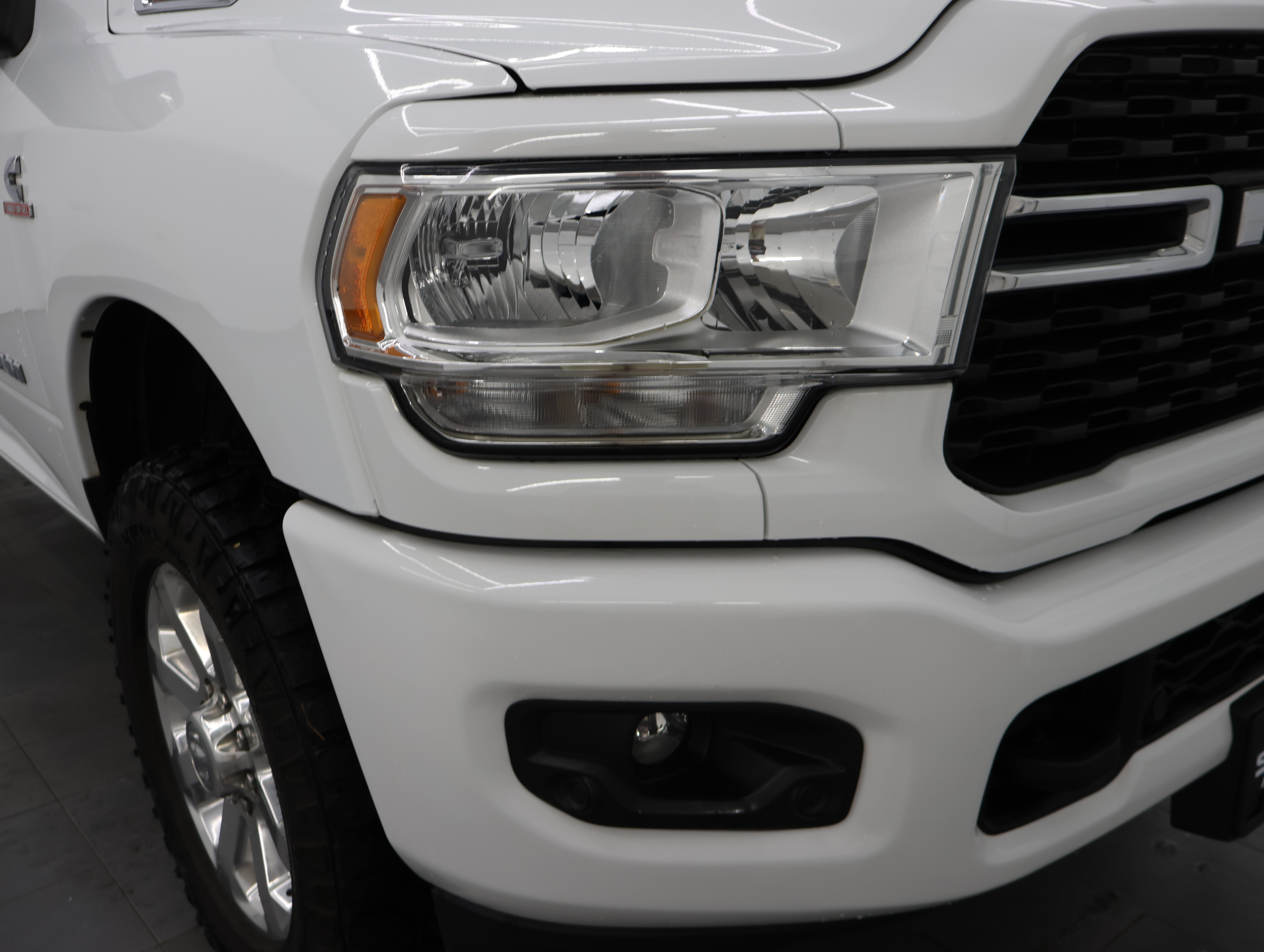 Used 2023 RAM 2500 Big Horn w/ Level 1 Equipment Group AWD/4WD image 22