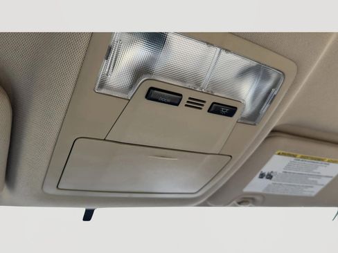 Used 2015 Toyota Highlander Plus image 25