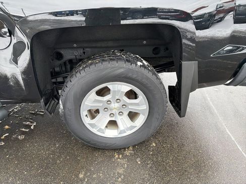 Certified 2018 Chevrolet Silverado 1500 LT w/ All Star Edition image 16