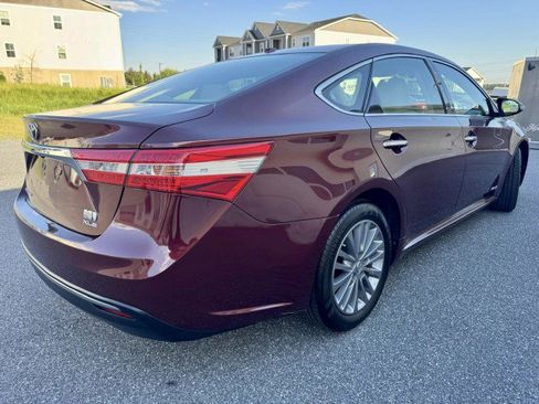 Used 2013 Toyota Avalon XLE Touring FWD image 8