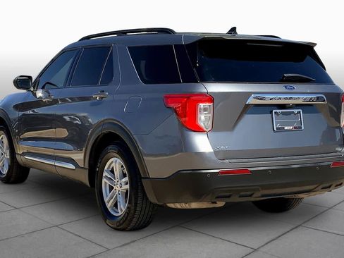 Used 2022 Ford Explorer XLT RWD image 12