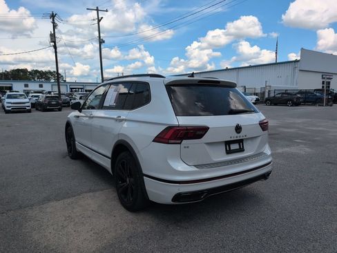 Used 2023 Volkswagen Tiguan SE R-Line FWD image 7