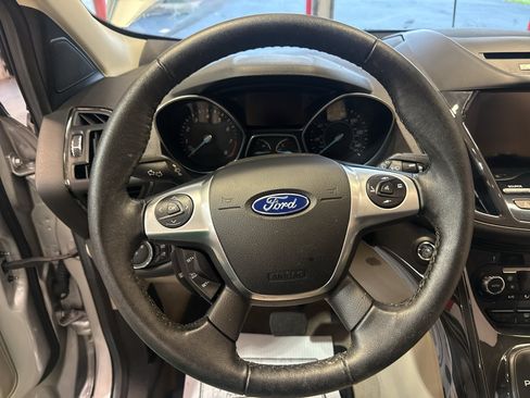 Used 2015 Ford Escape Titanium w/ Equipment Group 301A AWD/4WD image 18