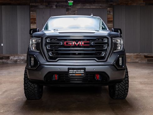 Used 2019 GMC Sierra 1500 AT4 w/ AT4 Premium Package image 2