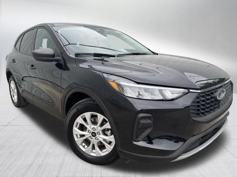 Used 2025 Ford Escape Active FWD image 3