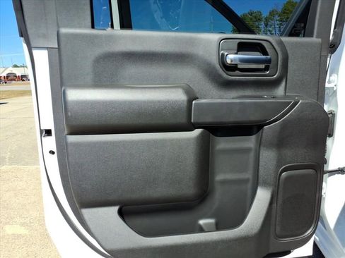 New 2026 GMC Sierra 3500 Pro w/ Convenience Package image 16