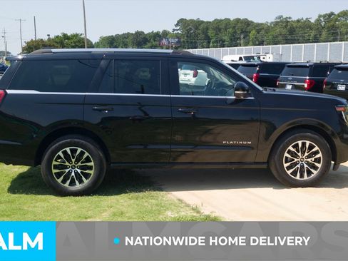 Used 2025 Ford Expedition Platinum AWD/4WD image 5