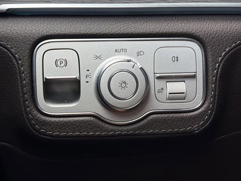 Used 2020 Mercedes-Benz GLE 350 4MATIC image 27