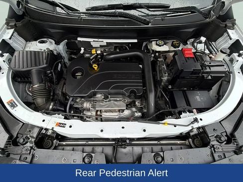 Used 2025 Chevrolet Equinox ACTIV w/ Safety and Technology Package AWD/4WD image 28