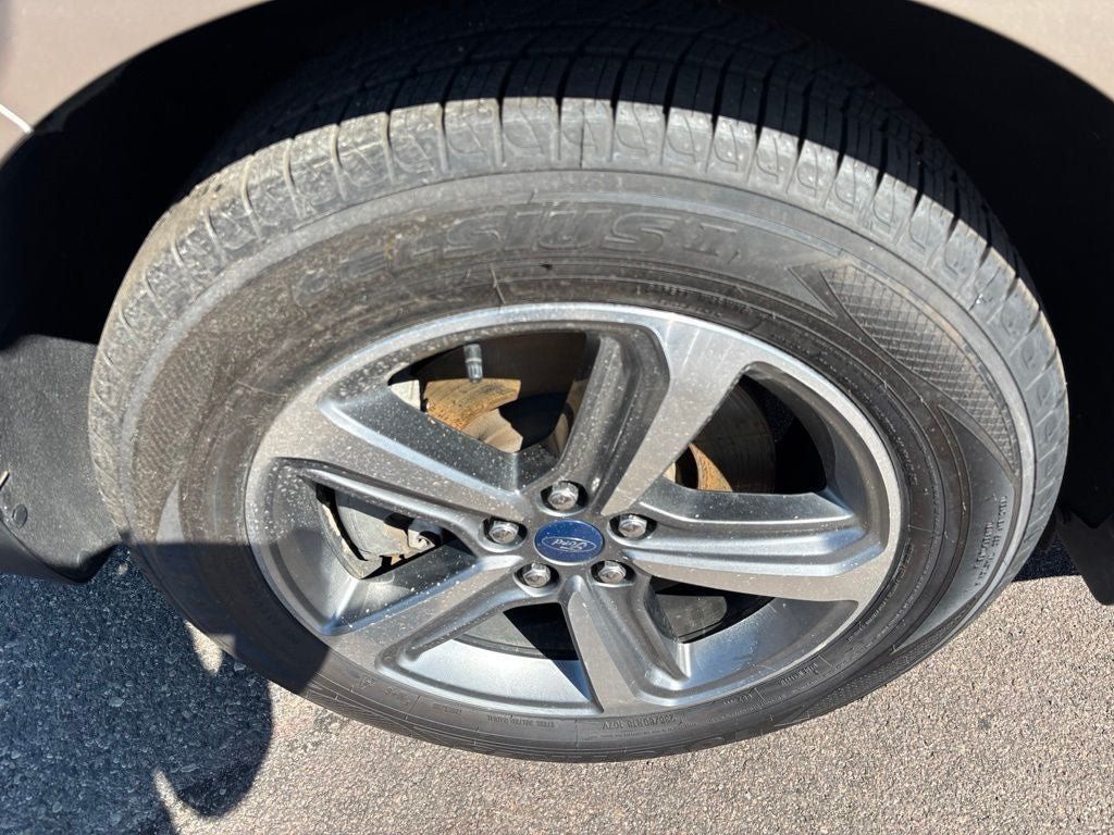 Used 2020 Ford Edge SEL w/ Convenience Package AWD/4WD image 9