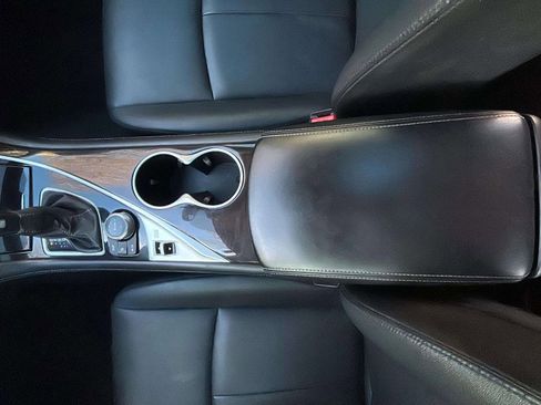 Used 2018 INFINITI Q50 Luxe w/ Cargo Package (L95) image 32