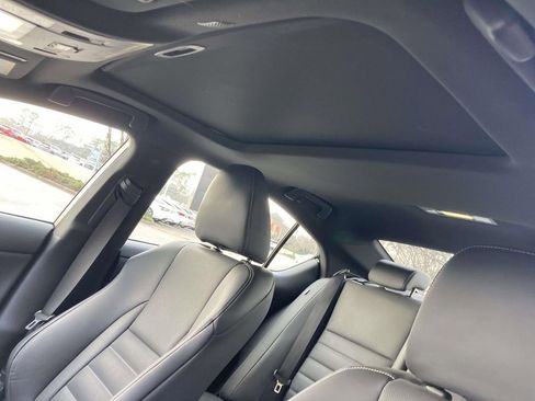 Used 2022 Lexus IS 350 F Sport w/ Navigation Package image 12