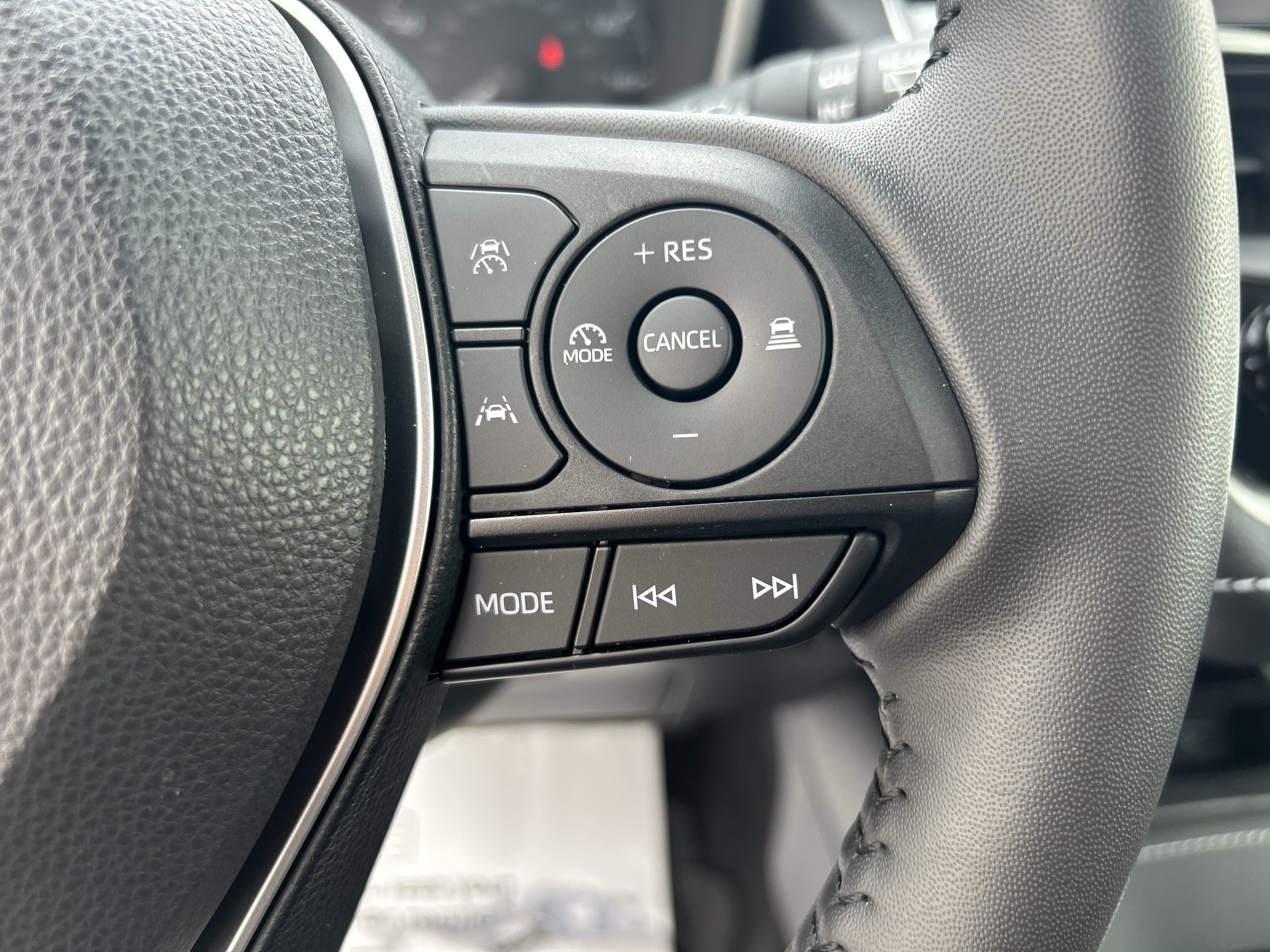 Certified 2024 Toyota Corolla SE w/ SE Package FWD image 22