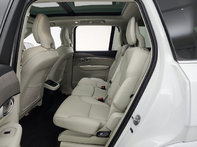 Used 2024 Volvo XC90 B6 Plus w/ Protection Package Premier AWD/4WD image 38